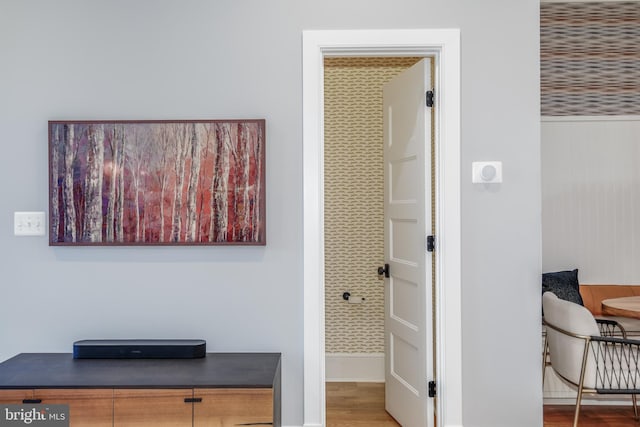 office space with hardwood / wood-style floors