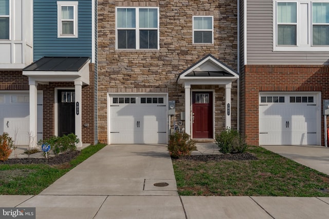 view of front of house featuring a garage