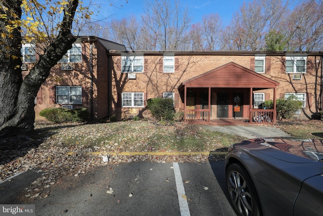 multi unit property featuring covered porch