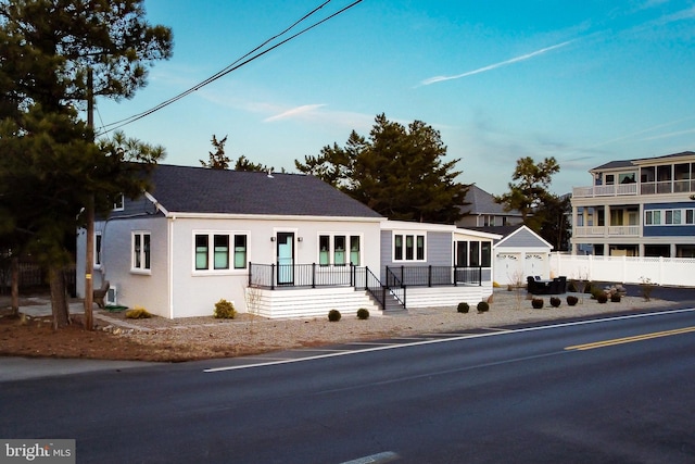 view of front of property