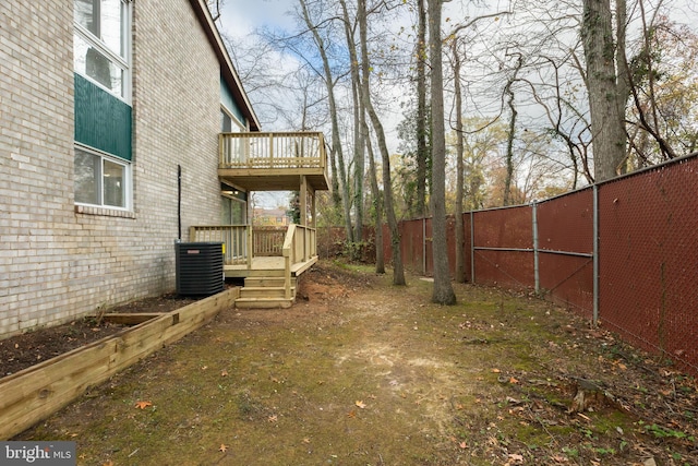 view of yard featuring central AC