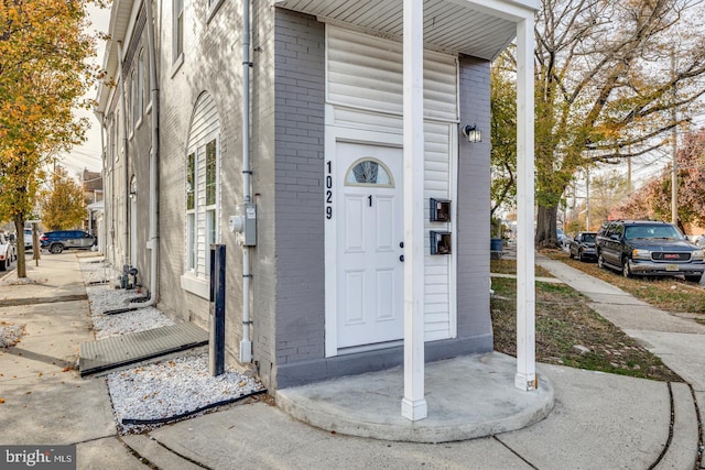 view of property entrance