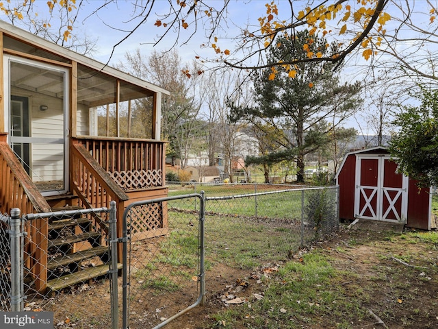 view of yard with a storage shed