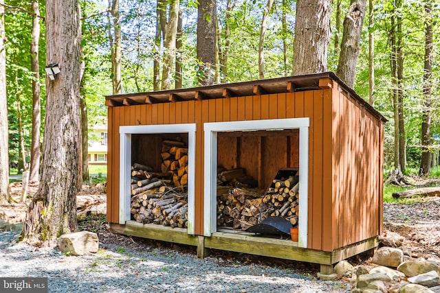 view of outbuilding