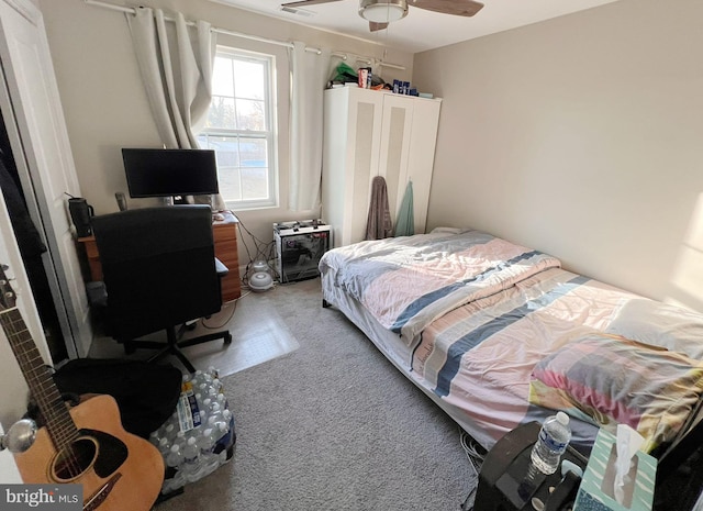 bedroom featuring carpet flooring and ceiling fan