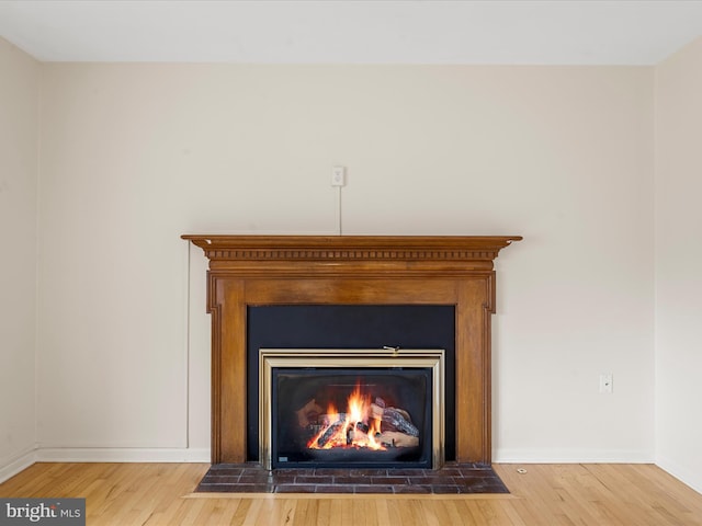 details featuring hardwood / wood-style floors