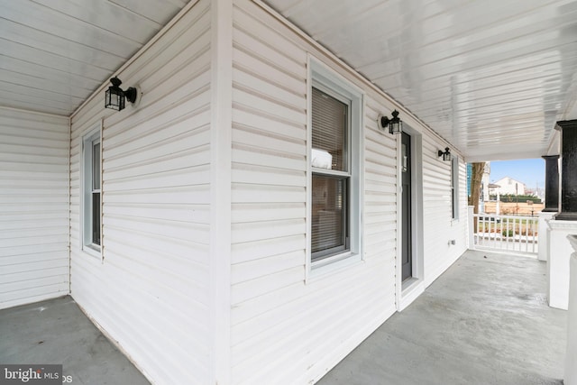 view of patio featuring covered porch