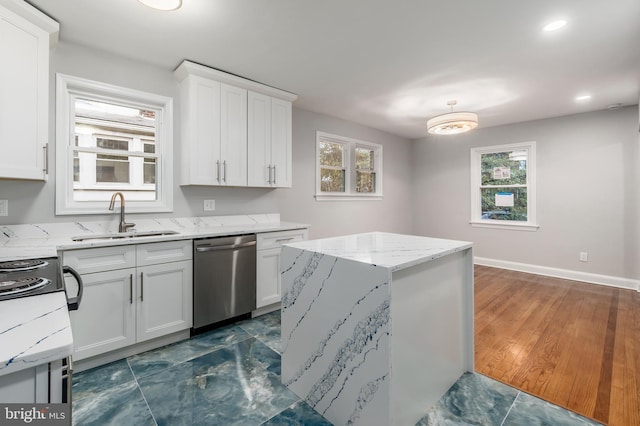 kitchen with dishwasher, sink, dark wood-type flooring, white cabinets, and a kitchen island