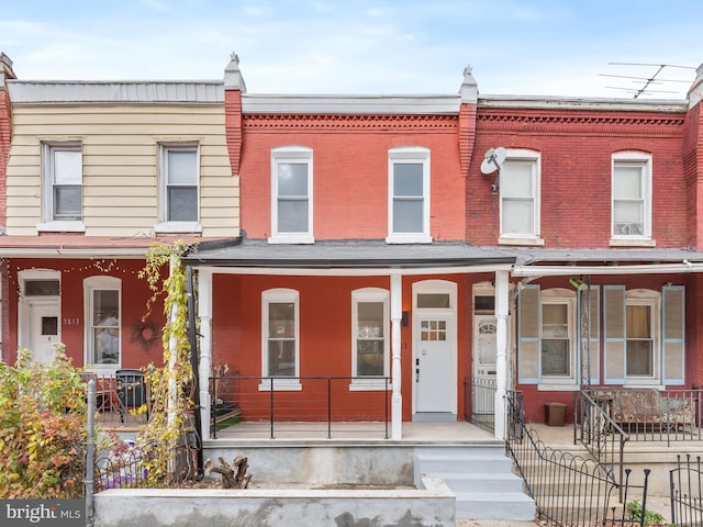 view of townhome / multi-family property