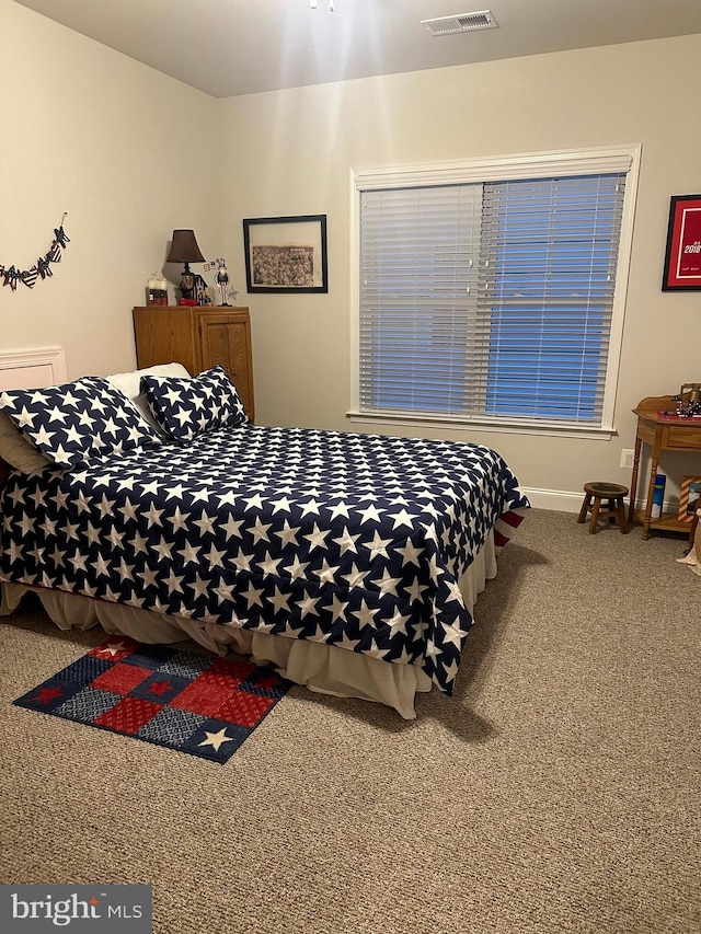 view of carpeted bedroom