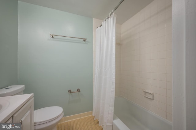 full bathroom with tile patterned floors, vanity, toilet, and shower / tub combo with curtain