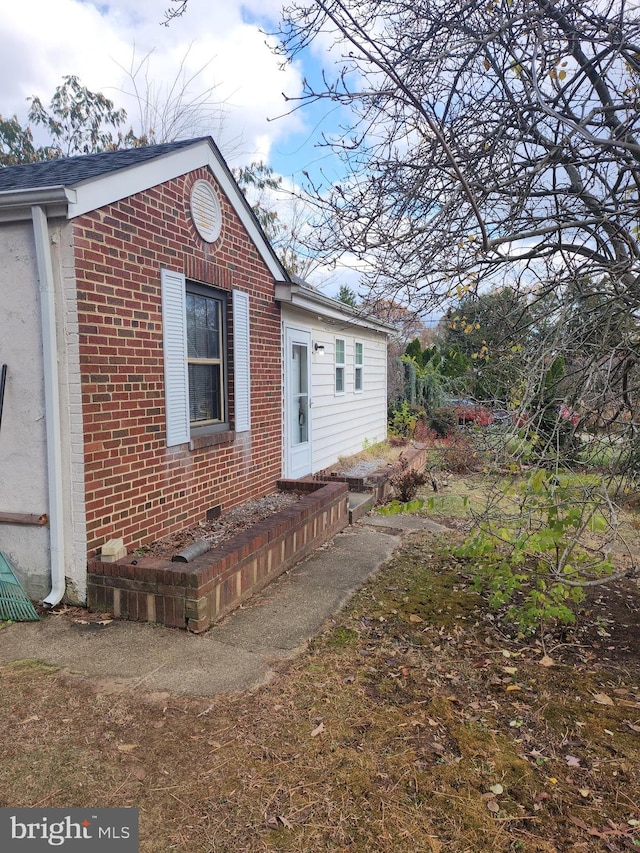 view of property exterior