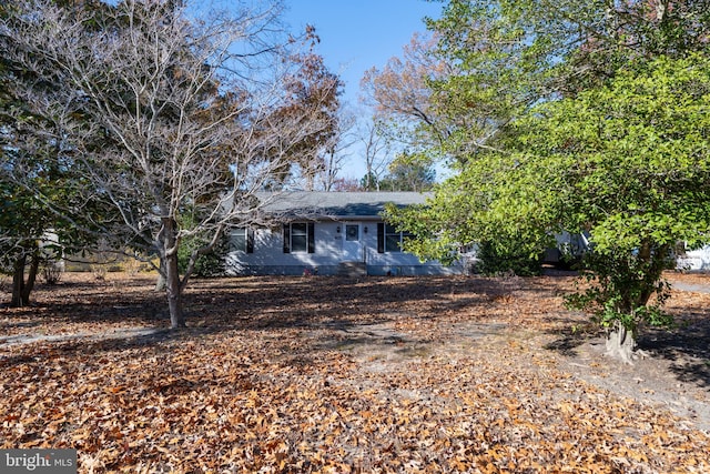 view of front of property