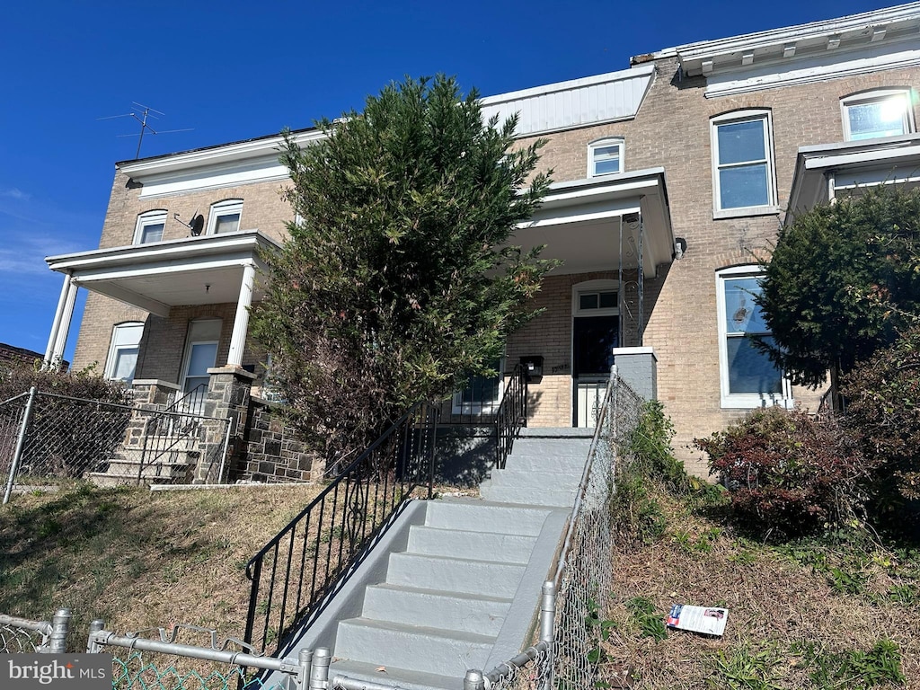 view of front of home