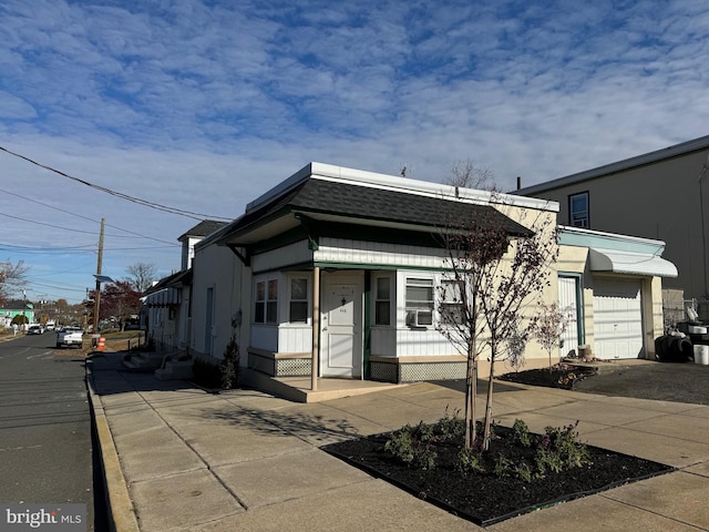 bungalow with cooling unit