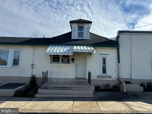 view of front of house