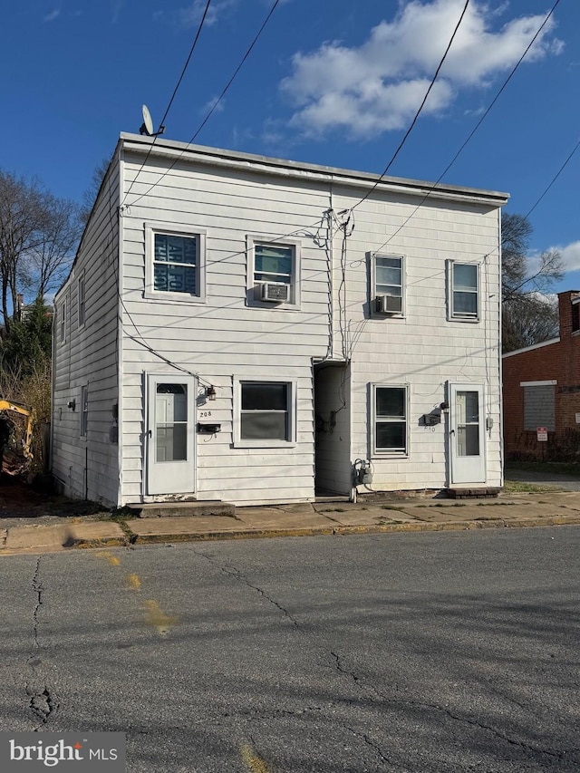 view of front of house