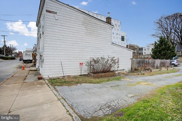 view of home's exterior