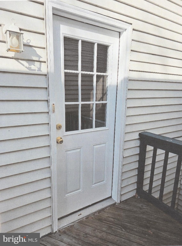 view of entrance to property