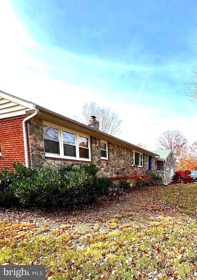 view of home's exterior