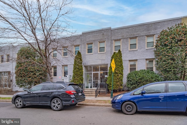 423 18th St NE Unit 4, Washington, DC 20002 - multi unit property featuring brick siding