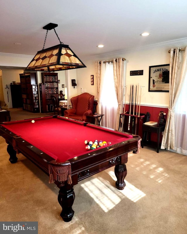 rec room featuring ornamental molding, carpet, wainscoting, and recessed lighting