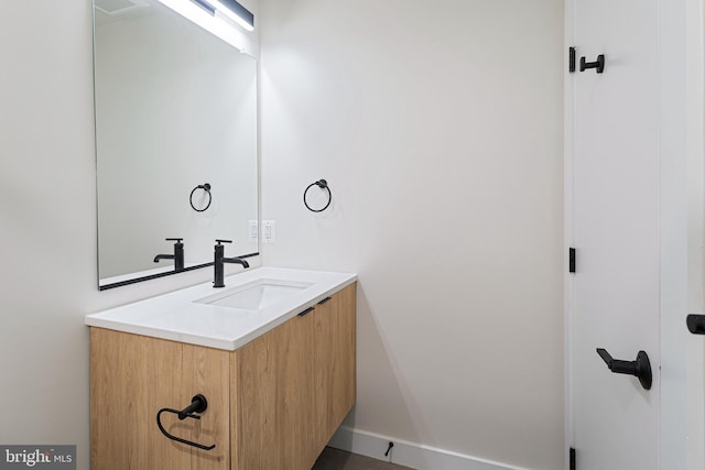 bathroom with vanity