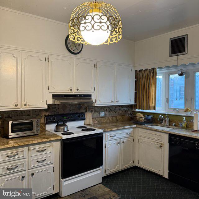 kitchen featuring electric range, visible vents, dishwasher, under cabinet range hood, and a sink