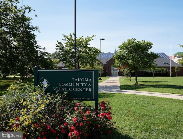 526 Powhatan Pl NW, Washington, DC 20011 - community sign featuring a lawn