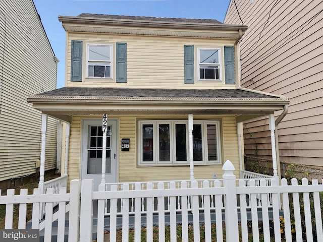 view of front of property featuring a porch