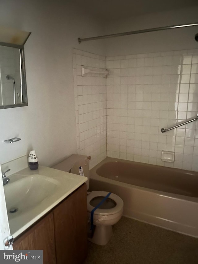 170 Channing Dr, Bear, DE 19701 - bathroom featuring toilet, vanity, and bathing tub / shower combination