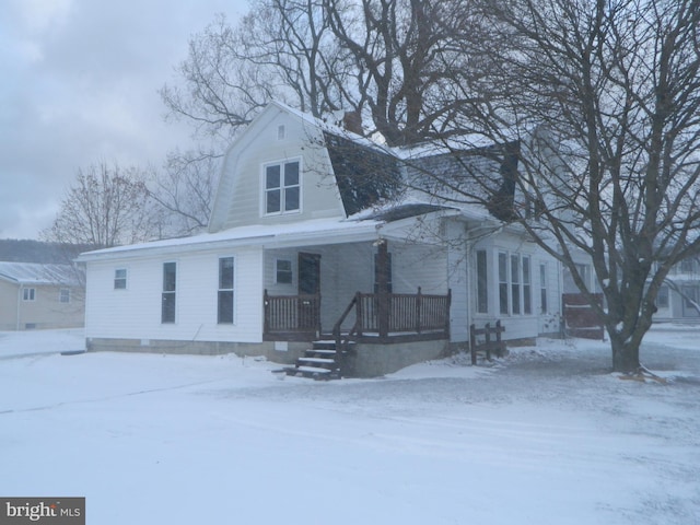 view of front facade featuring covered porch