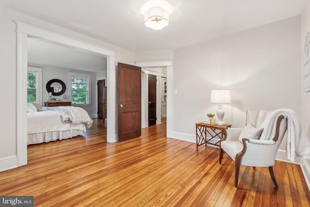 1411 W St, Annapolis, MD 21401 - bedroom with baseboards and light wood finished floors