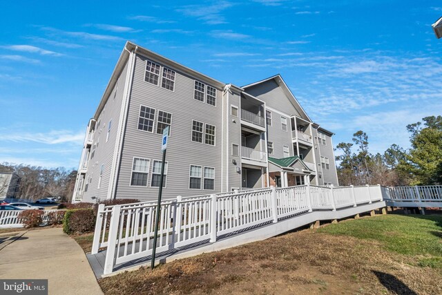45512 Westmeath Unit B21, Great Mills, MD 20634 - back of property with a deck