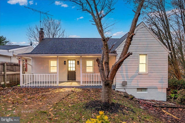 view of front of home with covered porch