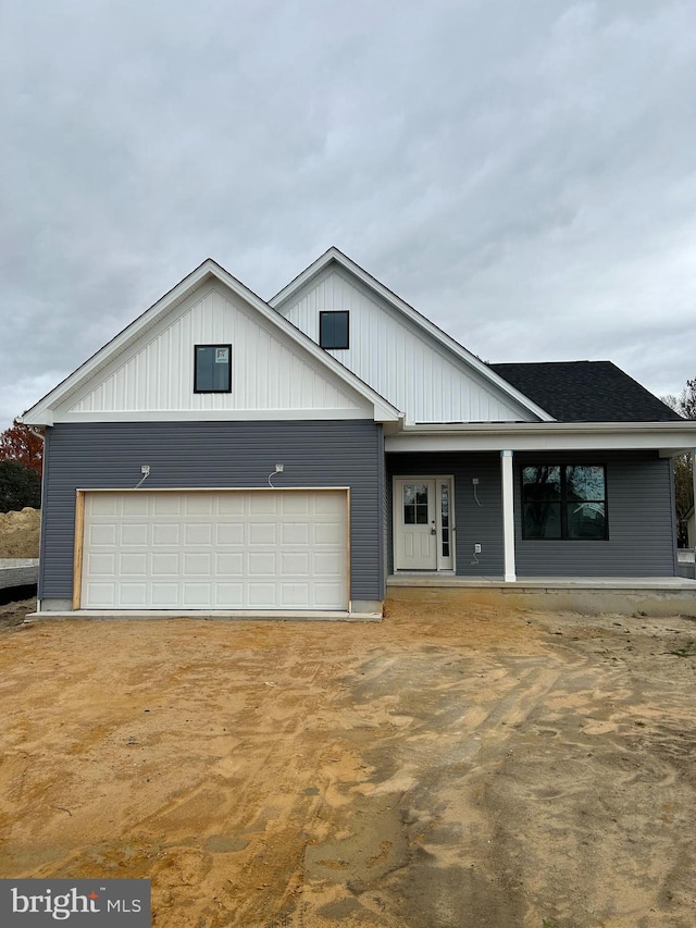 view of front of home featuring a garage