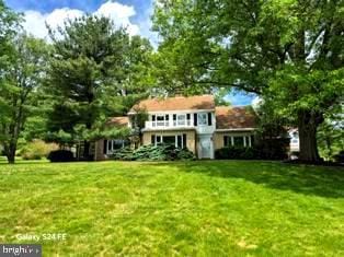 510 Ridge Rd, Orwigsburg, PA 17961 - view of front facade featuring a front lawn
