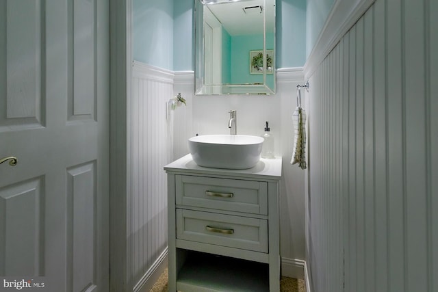 bathroom with vanity