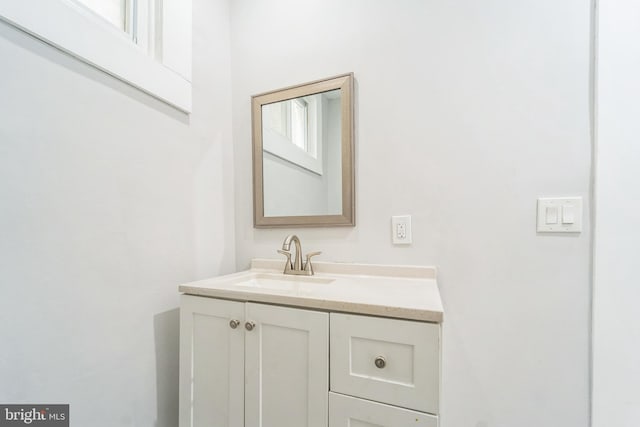 829 Chauncey Ave, Baltimore, MD 21217 - bathroom featuring vanity