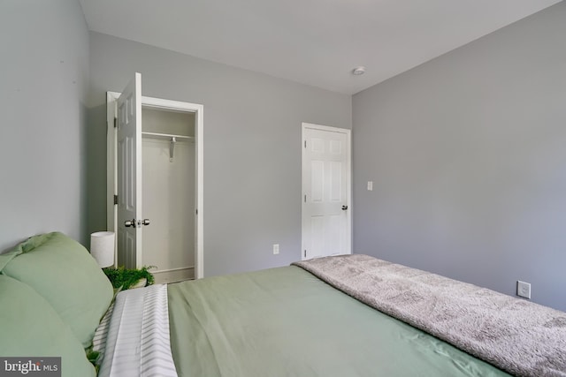 bedroom with a closet