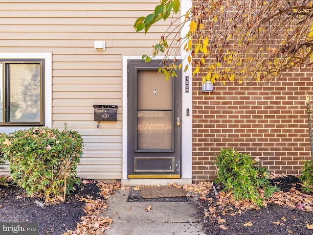 view of property entrance