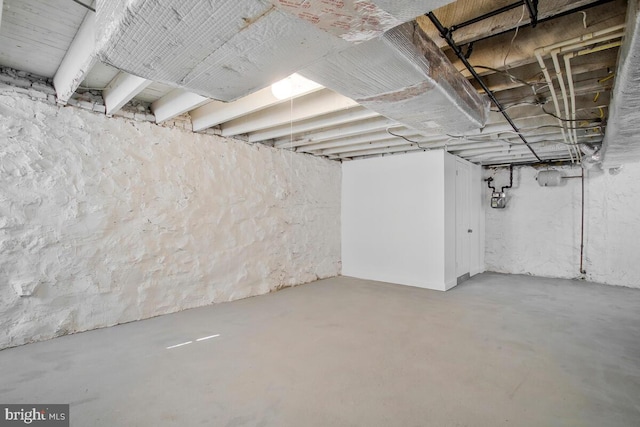3917 Ridgewood Ave, Baltimore, MD 21215 - unfinished below grade area featuring gas meter