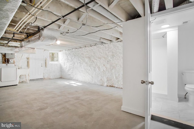 basement featuring washer / clothes dryer