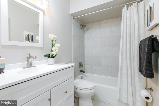 full bathroom featuring toilet, vanity, and shower / tub combo with curtain