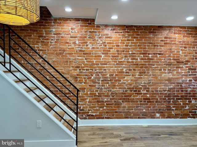 details with hardwood / wood-style flooring