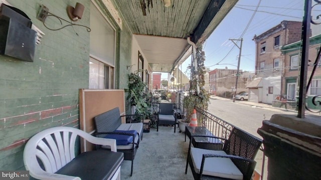 balcony with a porch