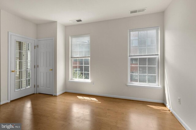 3121 W Thompson St, Philadelphia, PA 19121 - unfurnished room featuring wood finished floors and baseboards