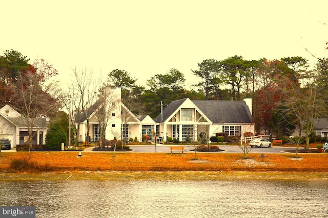 view of property's community featuring a water view