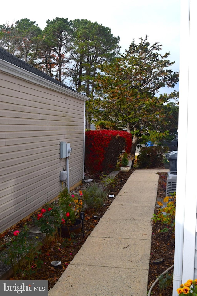 view of home's exterior