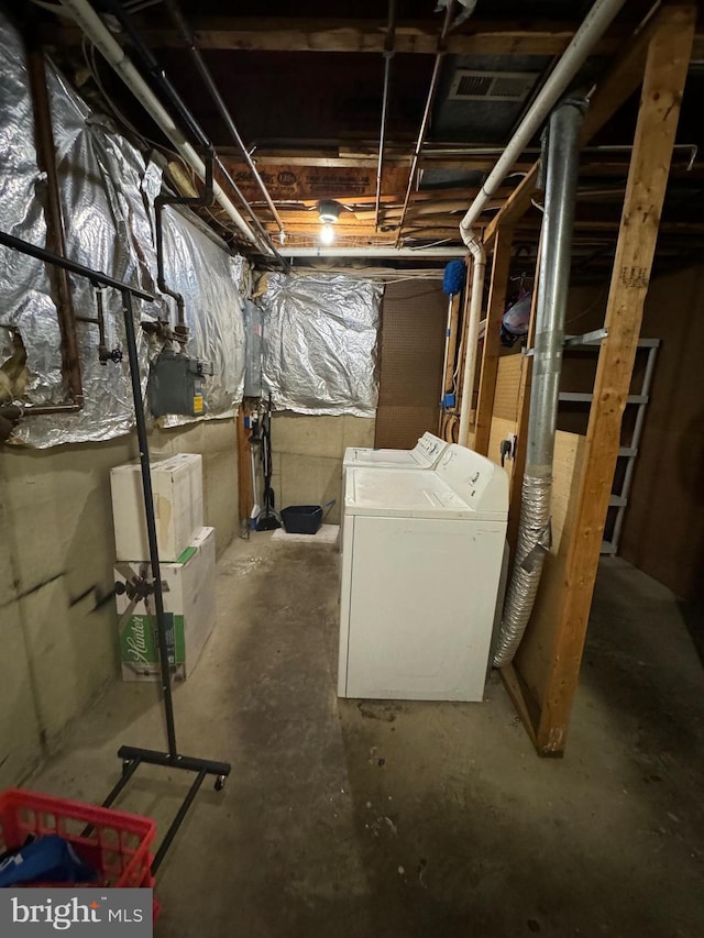 basement with washer and dryer